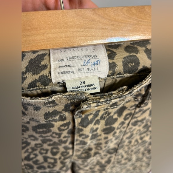 Sanctuary Women's Leopard Print Red Side Stripe Tuxedo Stripe Pants, Size: 28 - Picture 9 of 10